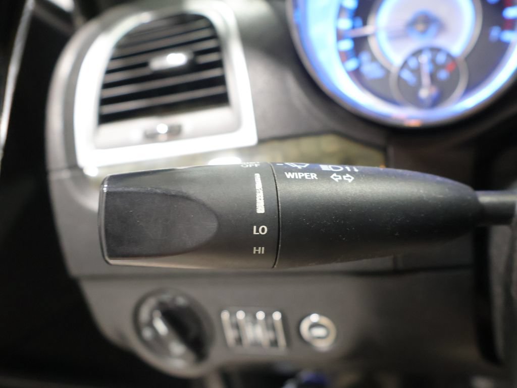 Used 2013 Chrysler 300 C AWD/4WD image 36
