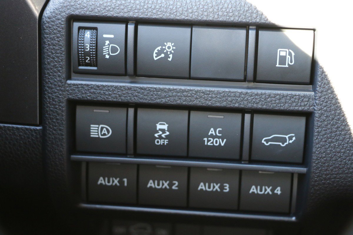 Used 2025 Toyota 4Runner TRD Off-Road image 22