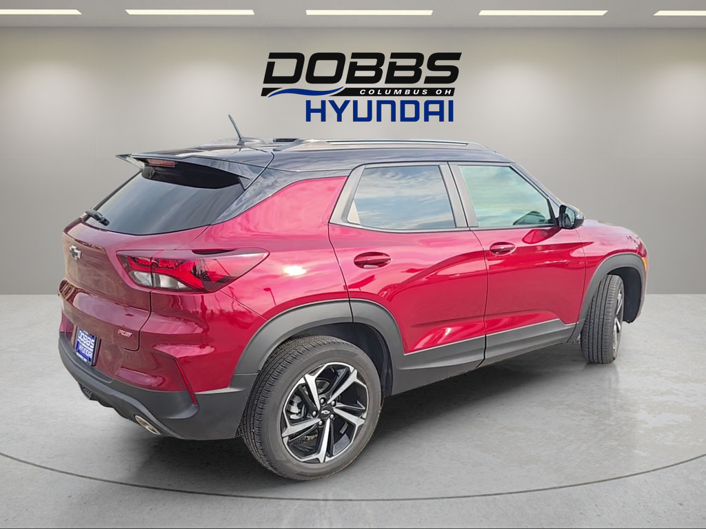 Used 2023 Chevrolet TrailBlazer RS w/ Sun and Liftgate Package AWD/4WD image 5