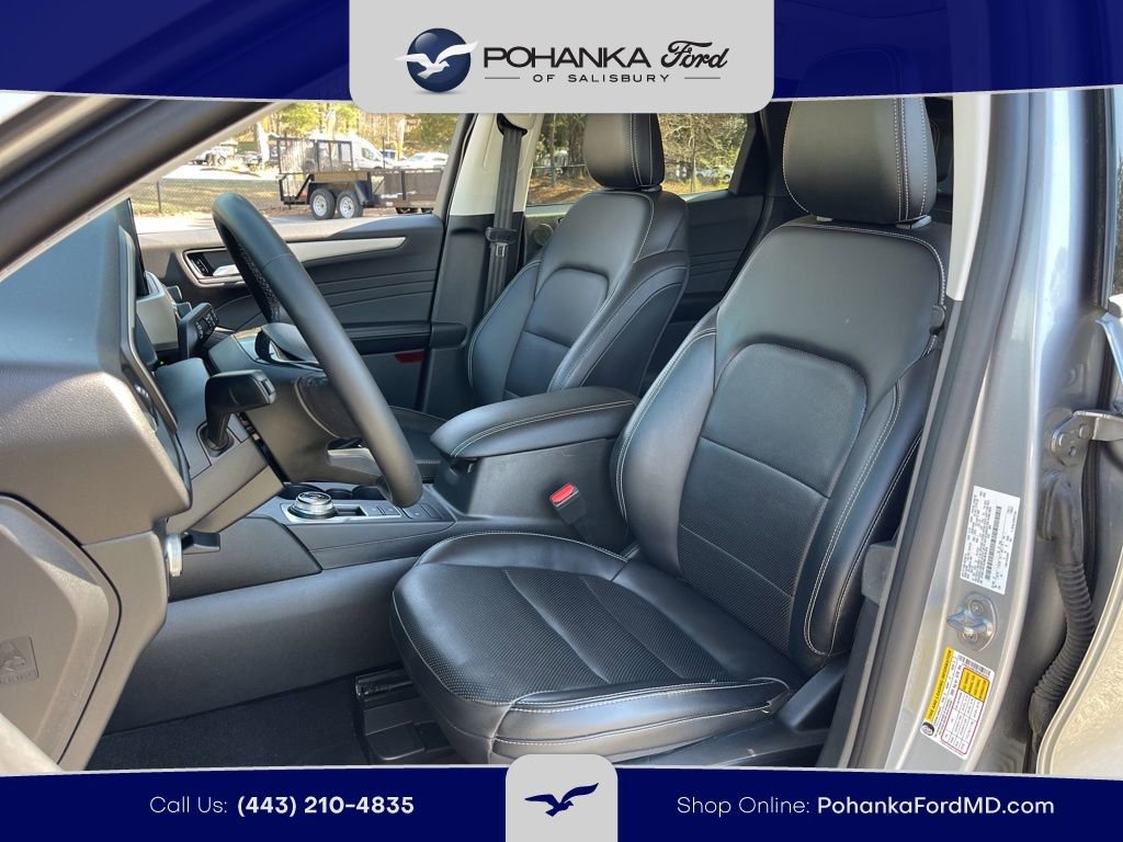 Used 2021 Ford Escape SEL w/ Technology Package image 19