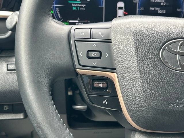 Used 2023 Toyota Crown AWD/4WD image 64