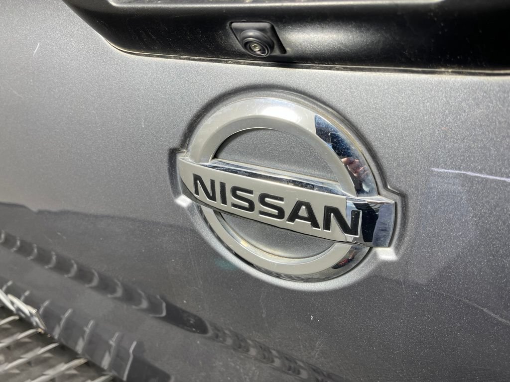 Used 2019 Nissan Titan SV RWD image 12