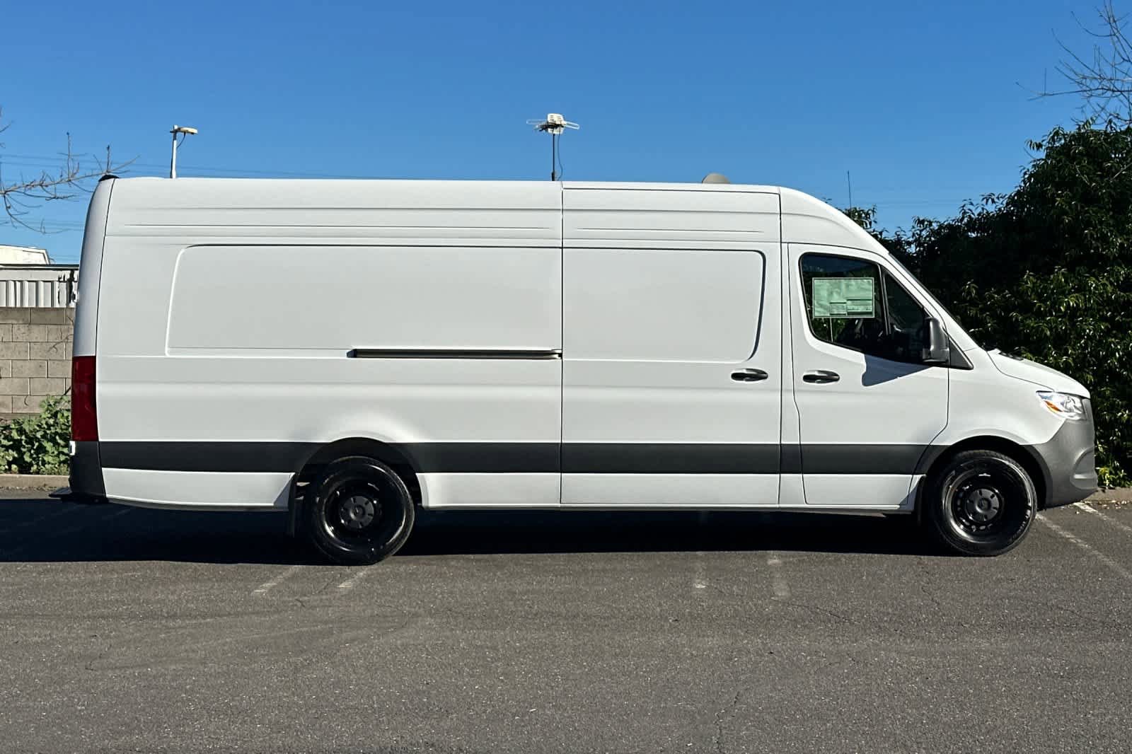 New 2026 Mercedes-Benz Sprinter 2500 image 2