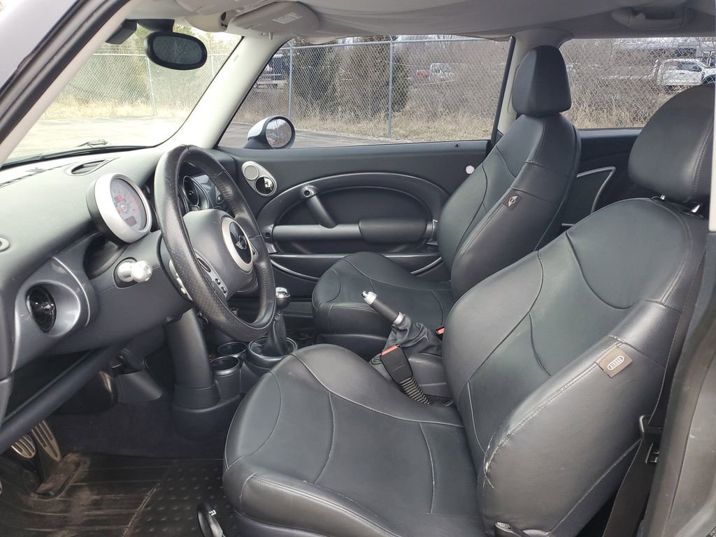 Used 2004 MINI Cooper S image 5