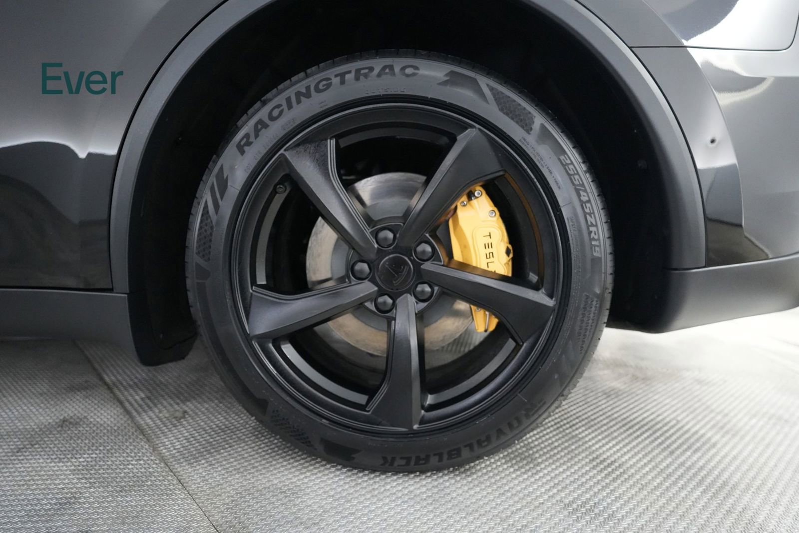 Used 2026 Tesla Model Y Long Range RWD image 9