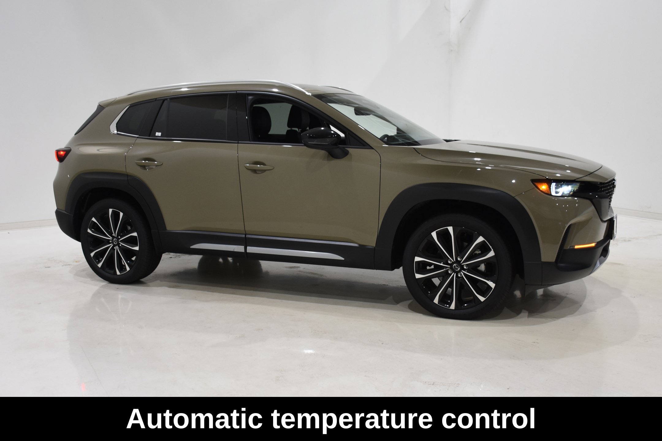 Used 2025 MAZDA CX-50 AWD 2.5 Turbo w/ Accent Package image 3
