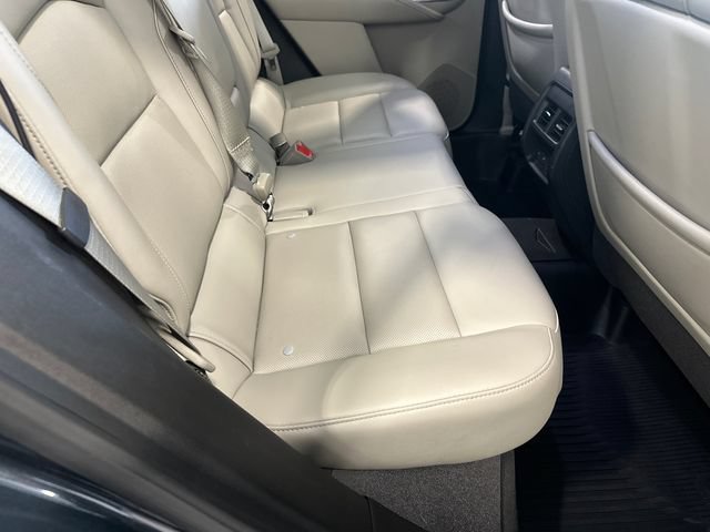 Used 2021 Cadillac XT4 Premium Luxury w/ Sun And Sound Package AWD/4WD image 28