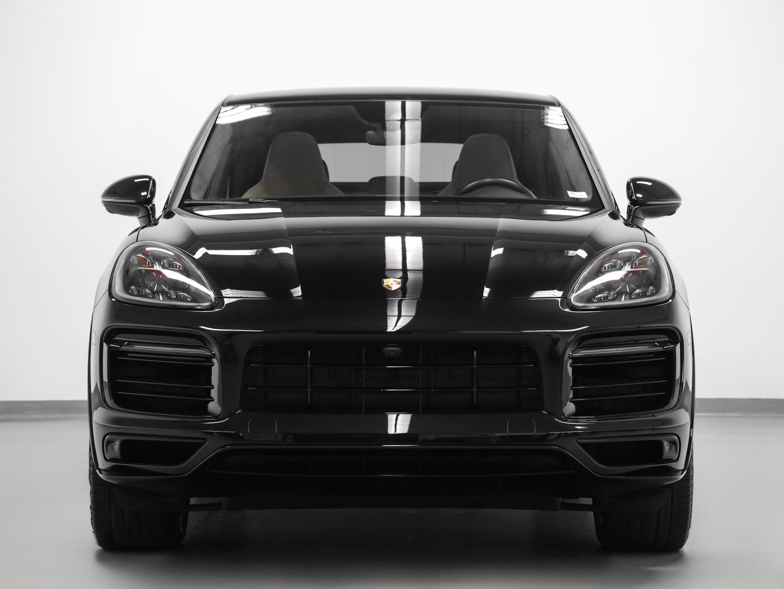 Certified 2023 Porsche Cayenne GTS AWD/4WD image 8