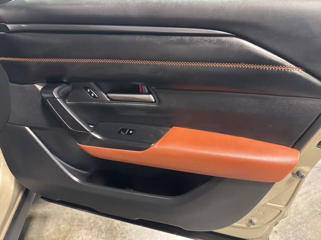 Used 2024 MAZDA CX-50 Meridian Edition w/ Cargo Package image 36