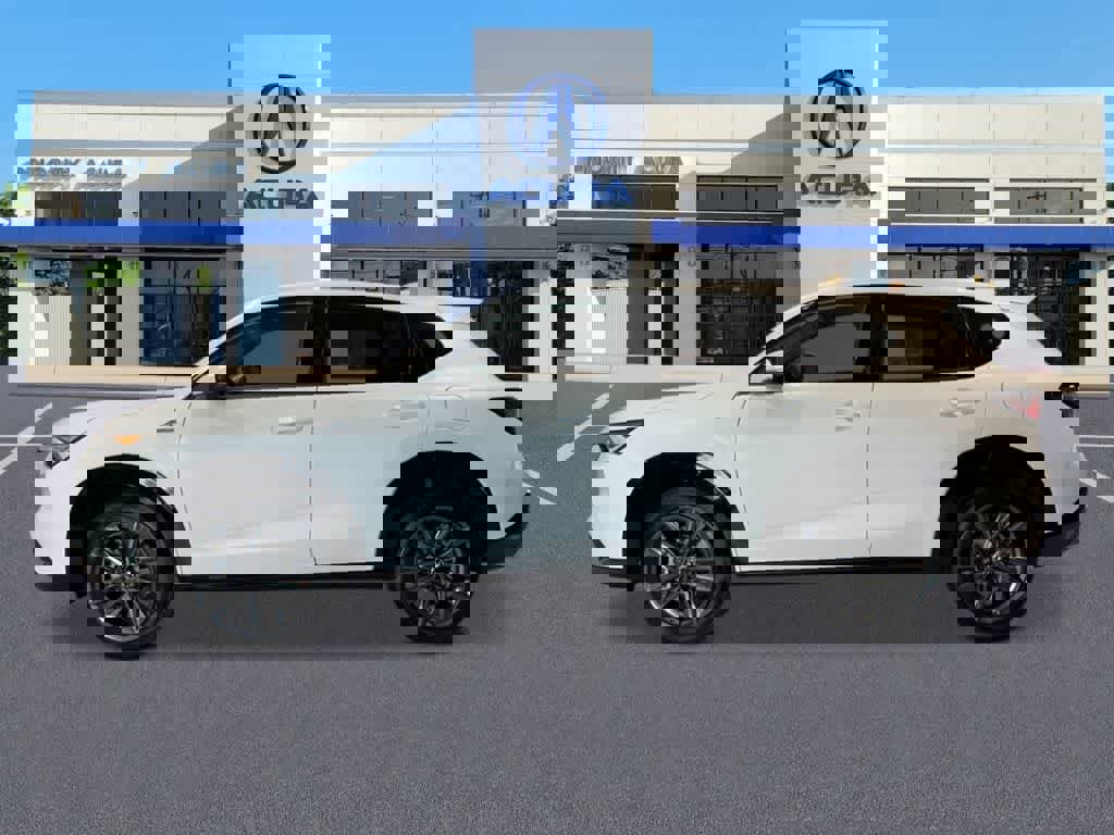 Used 2025 Acura ADX A-Spec image 2