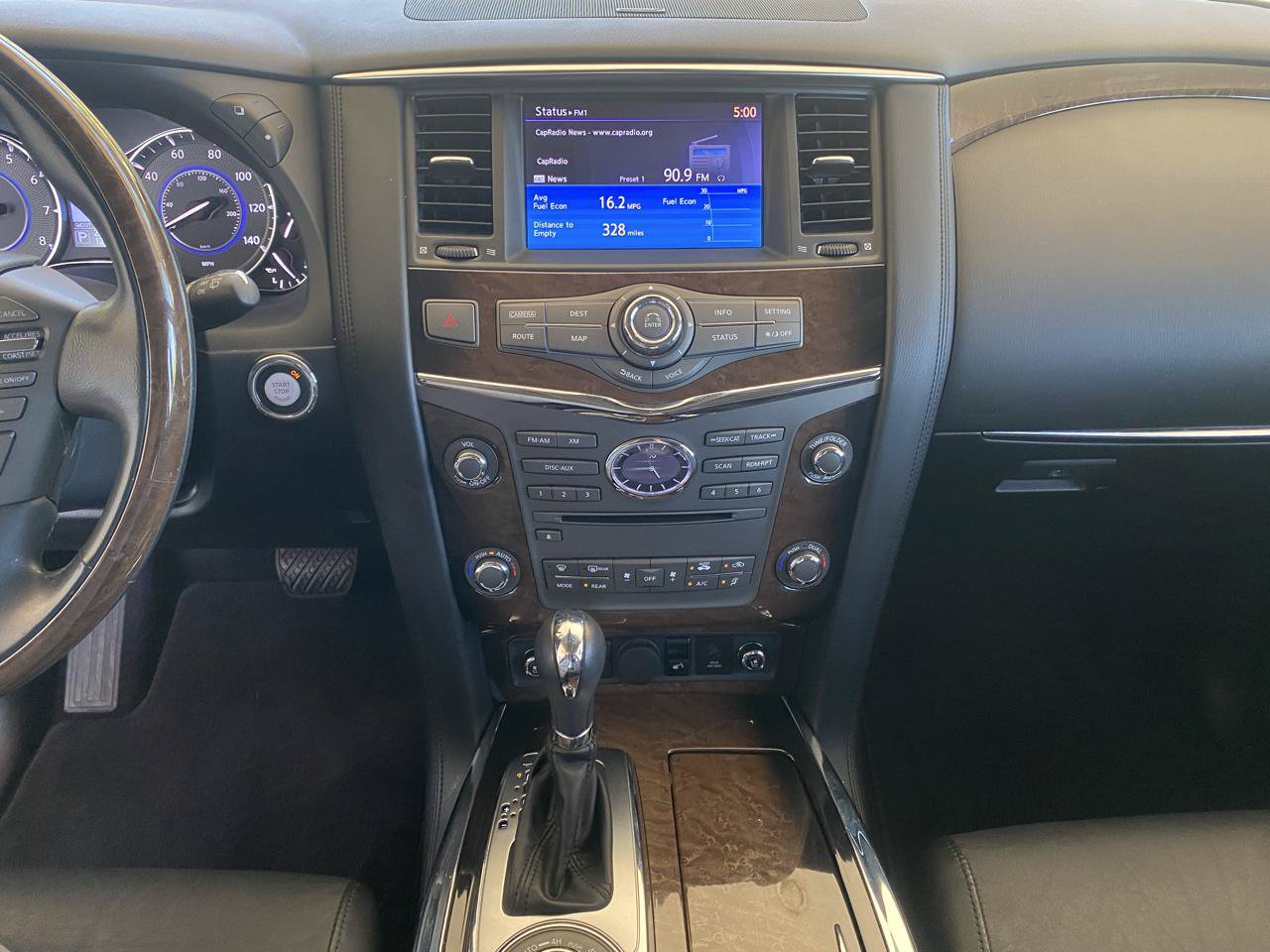 Used 2013 INFINITI QX56 4WD w/ Deluxe Touring Pkg image 13