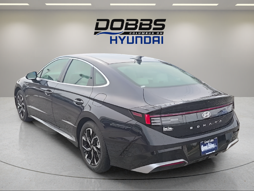 Used 2025 Hyundai Sonata SEL FWD image 3