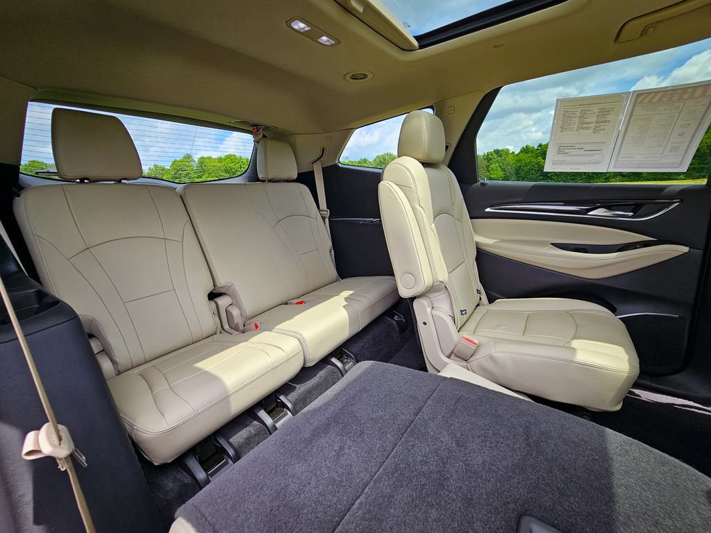 Used 2020 Buick Enclave Premium w/ Sun and Sites Package AWD/4WD image 40