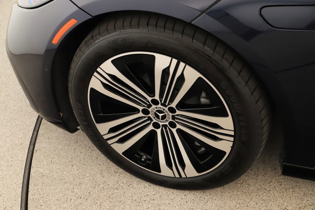 Used 2025 Mercedes-Benz EQS 450+ Sedan image 32