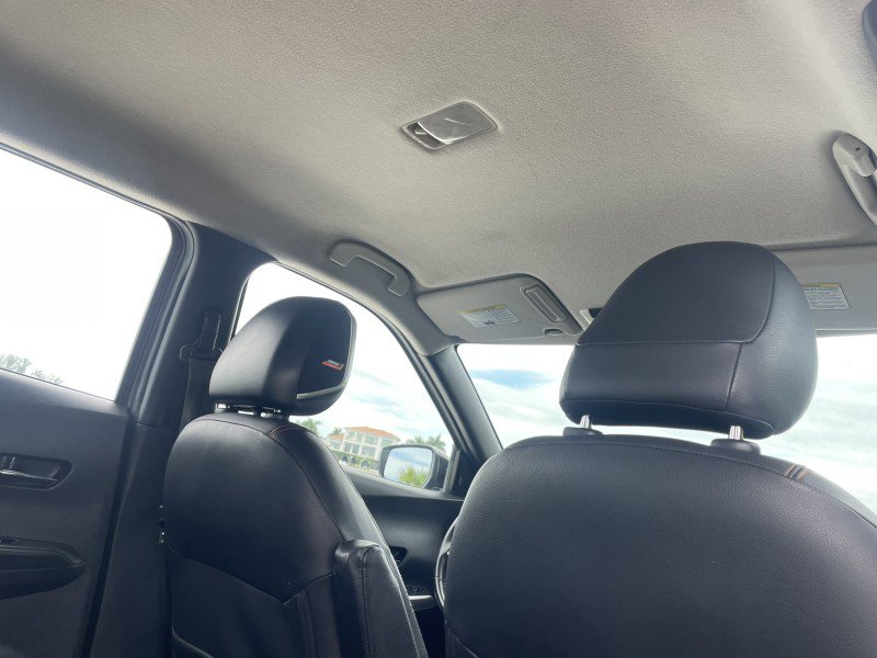 Used 2019 Nissan Kicks SR w/ SR Premium Package image 26