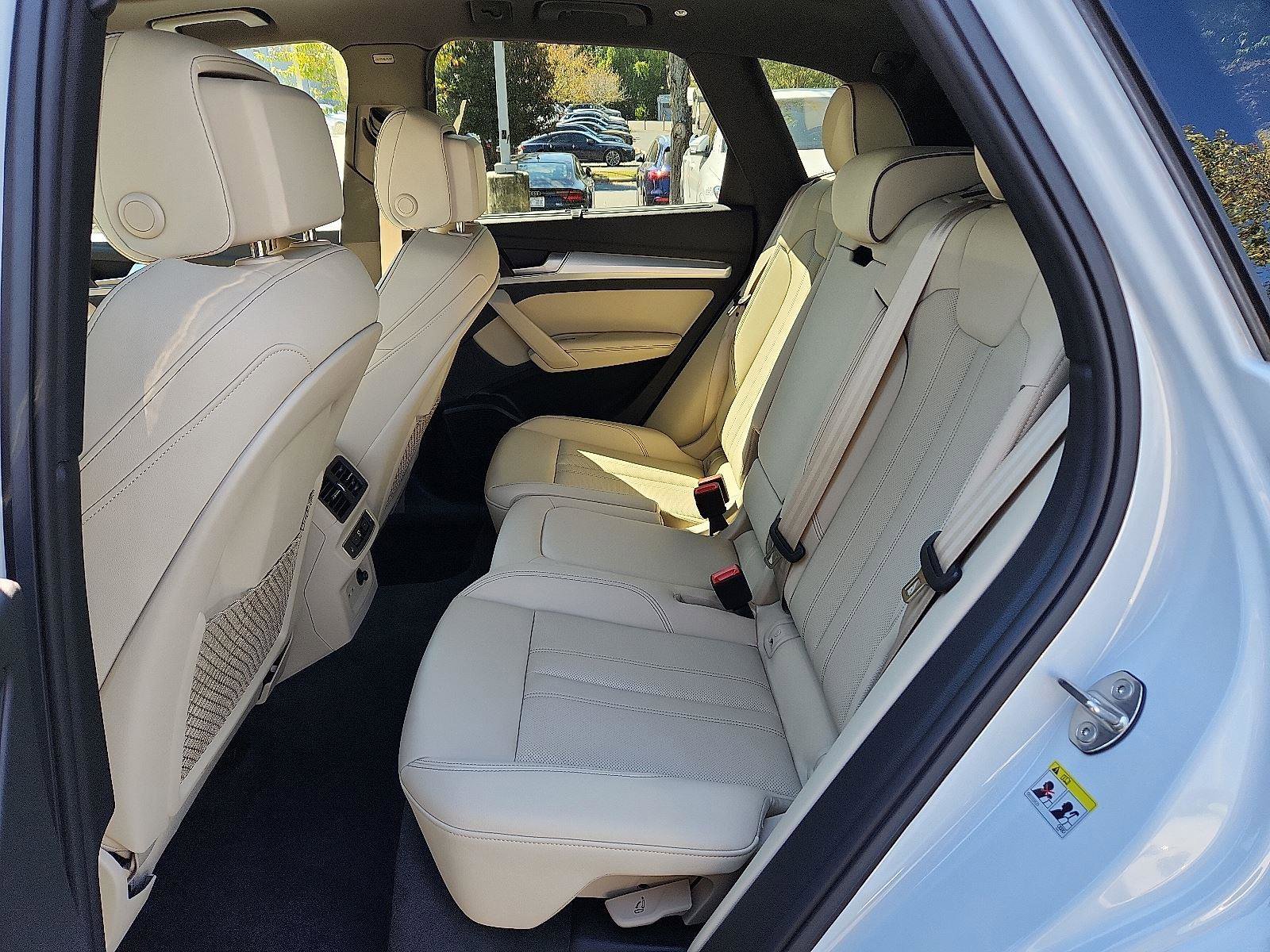 Used 2025 Audi Q5 Prestige w/ Prestige Package image 10
