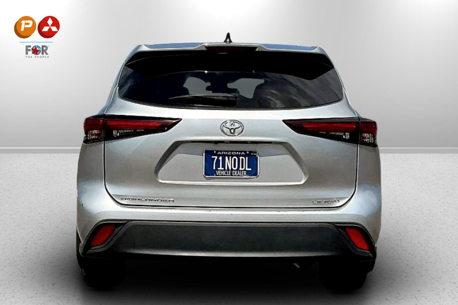 Used 2024 Toyota Highlander LE image 4