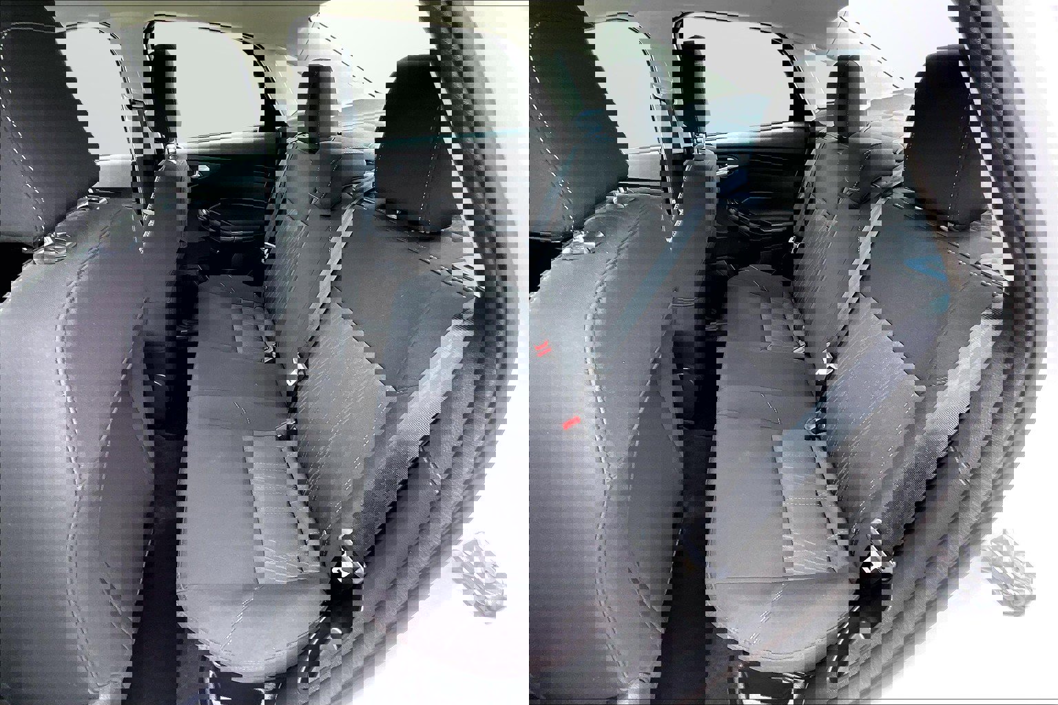 Used 2018 Ford Focus SE image 18