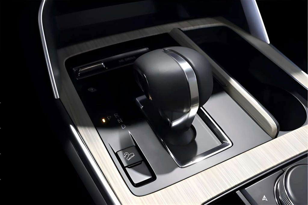 New 2025 MAZDA CX-70 Plug-In Hybrid w/ Premium Pkg AWD/4WD image 36