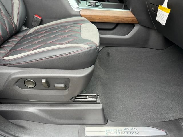 New 2026 Chevrolet Silverado 3500 High Country w/ High Country Premium Package AWD/4WD image 18