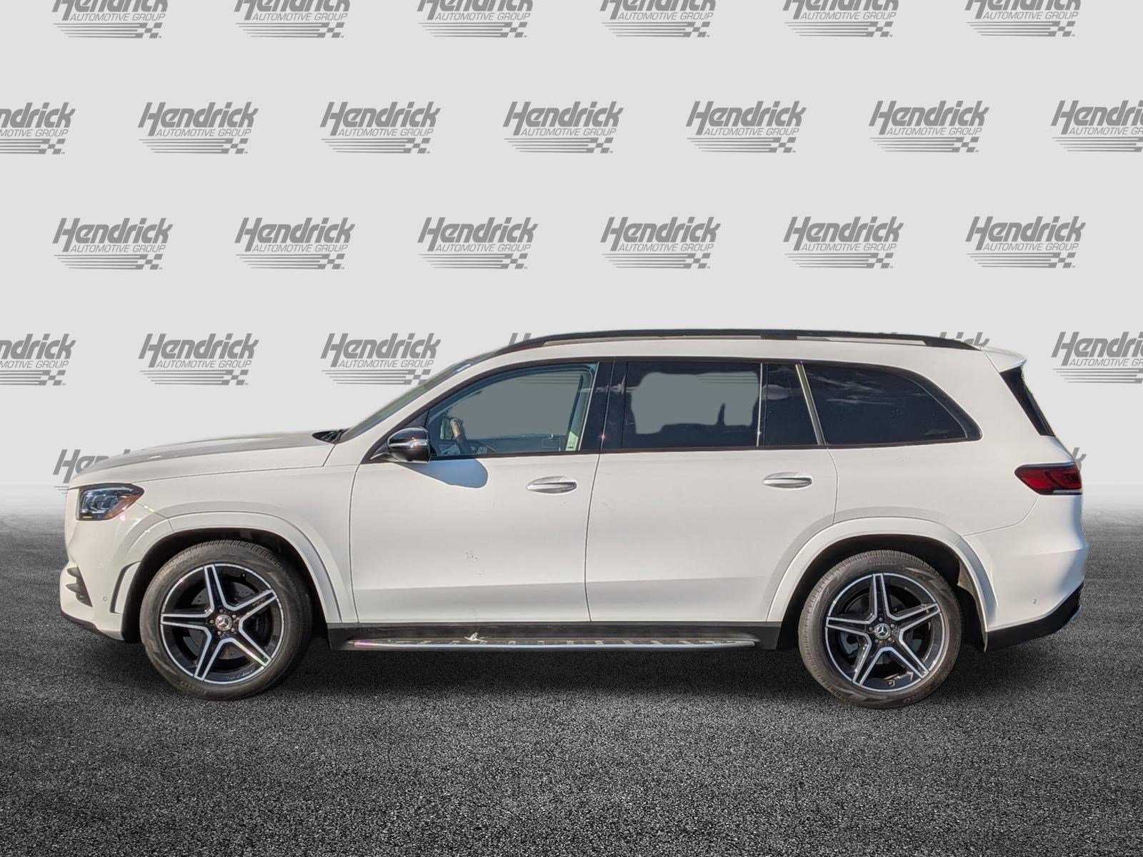 Used 2023 Mercedes-Benz GLS 450 4MATIC image 7