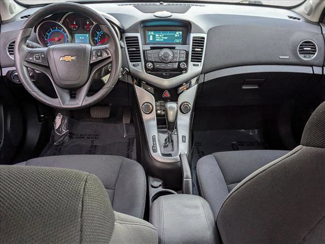 Used 2016 Chevrolet Cruze LT image 15