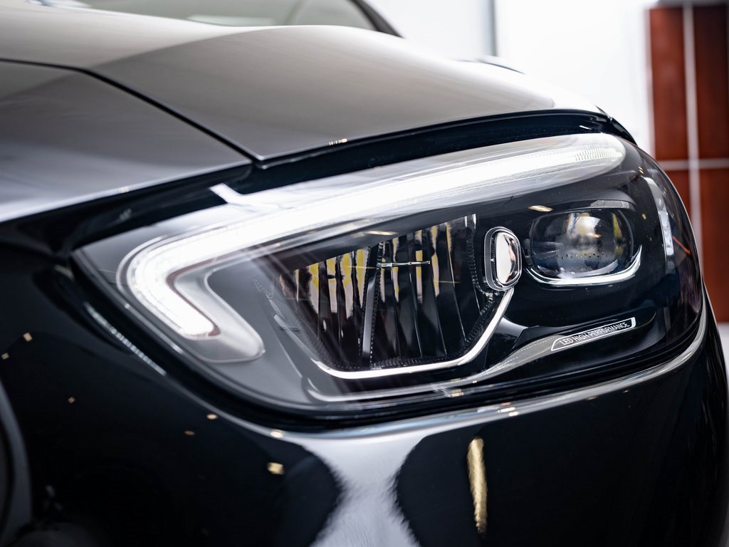 Certified 2025 Mercedes-Benz C 300 4MATIC Sedan image 14