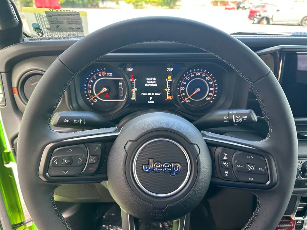 New 2025 Jeep Gladiator Mojave image 13