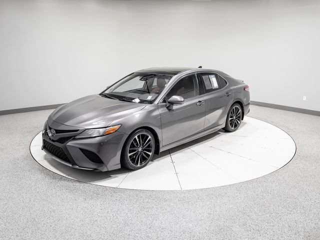 Used 2018 Toyota Camry XSE FWD image 32