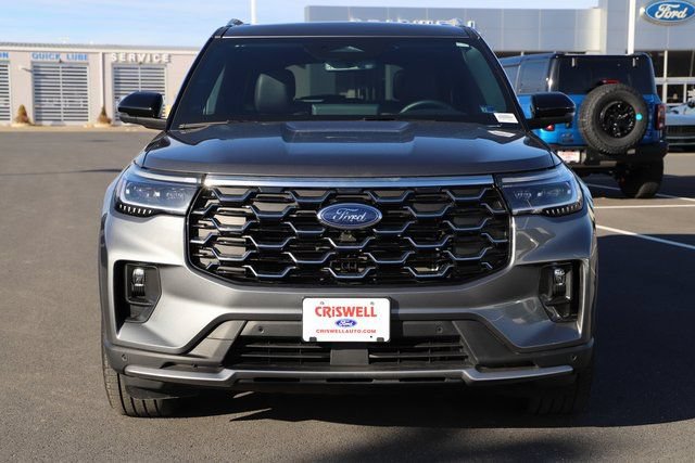 Certified 2025 Ford Explorer Platinum w/ LUX Leather Package AWD/4WD image 6