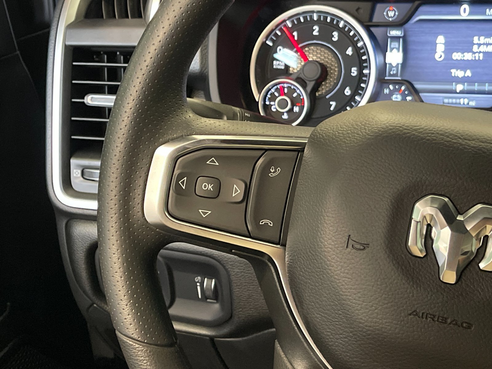 New 2026 RAM 1500 Express AWD/4WD image 25