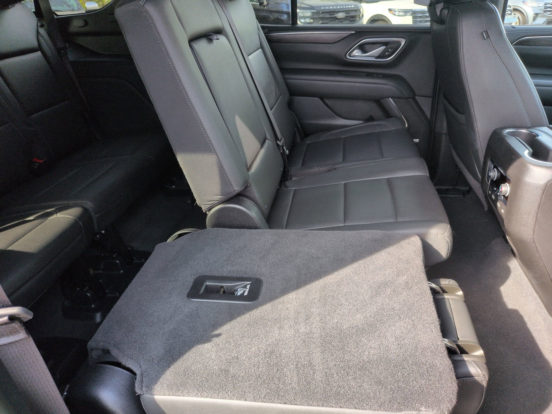 Used 2024 Chevrolet Tahoe LT RWD image 35
