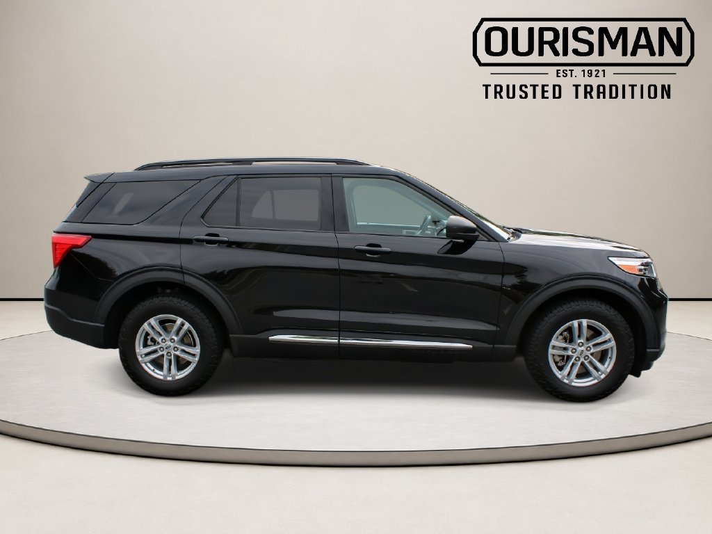 Used 2023 Ford Explorer XLT w/ Equipment Group 202A AWD/4WD image 10