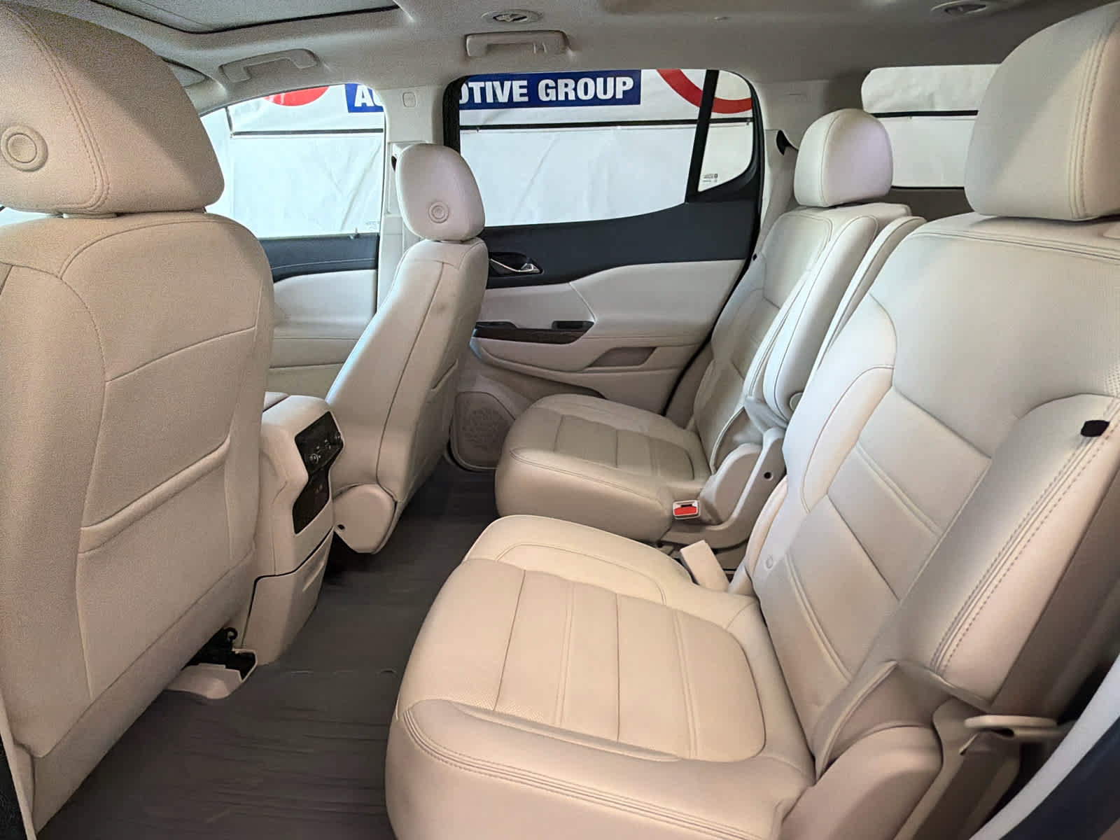 Used 2022 GMC Acadia Denali w/ LPO, Floor Liner Package FWD image 23