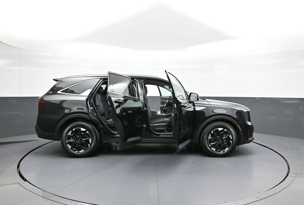 New 2026 Kia Sorento S w/ S Panoramic Sunroof Package FWD image 43