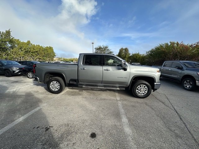 Used 2024 Chevrolet Silverado 2500 LTZ w/ LTZ Convenience Package image 6
