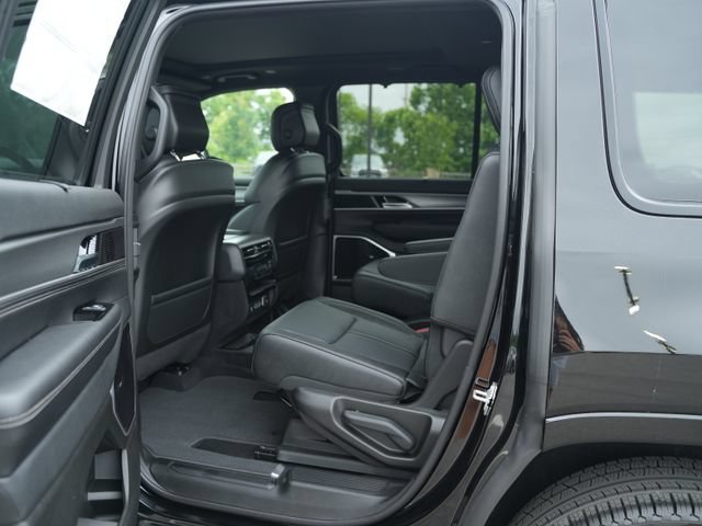 New 2026 Jeep Grand Wagoneer Limited AWD/4WD image 14