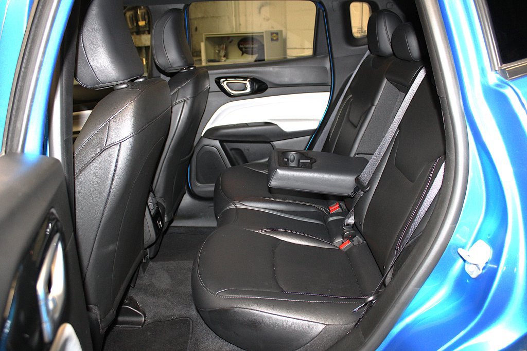 Certified 2025 Jeep Compass Limited AWD/4WD image 27