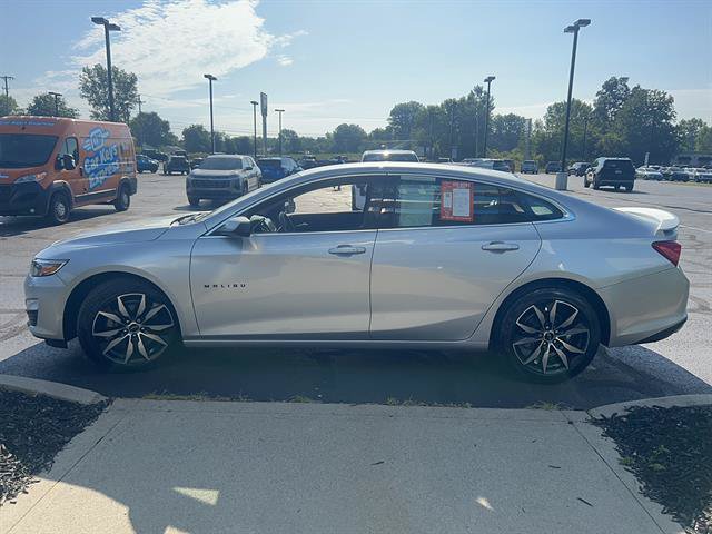 Used 2021 Chevrolet Malibu RS FWD image 4