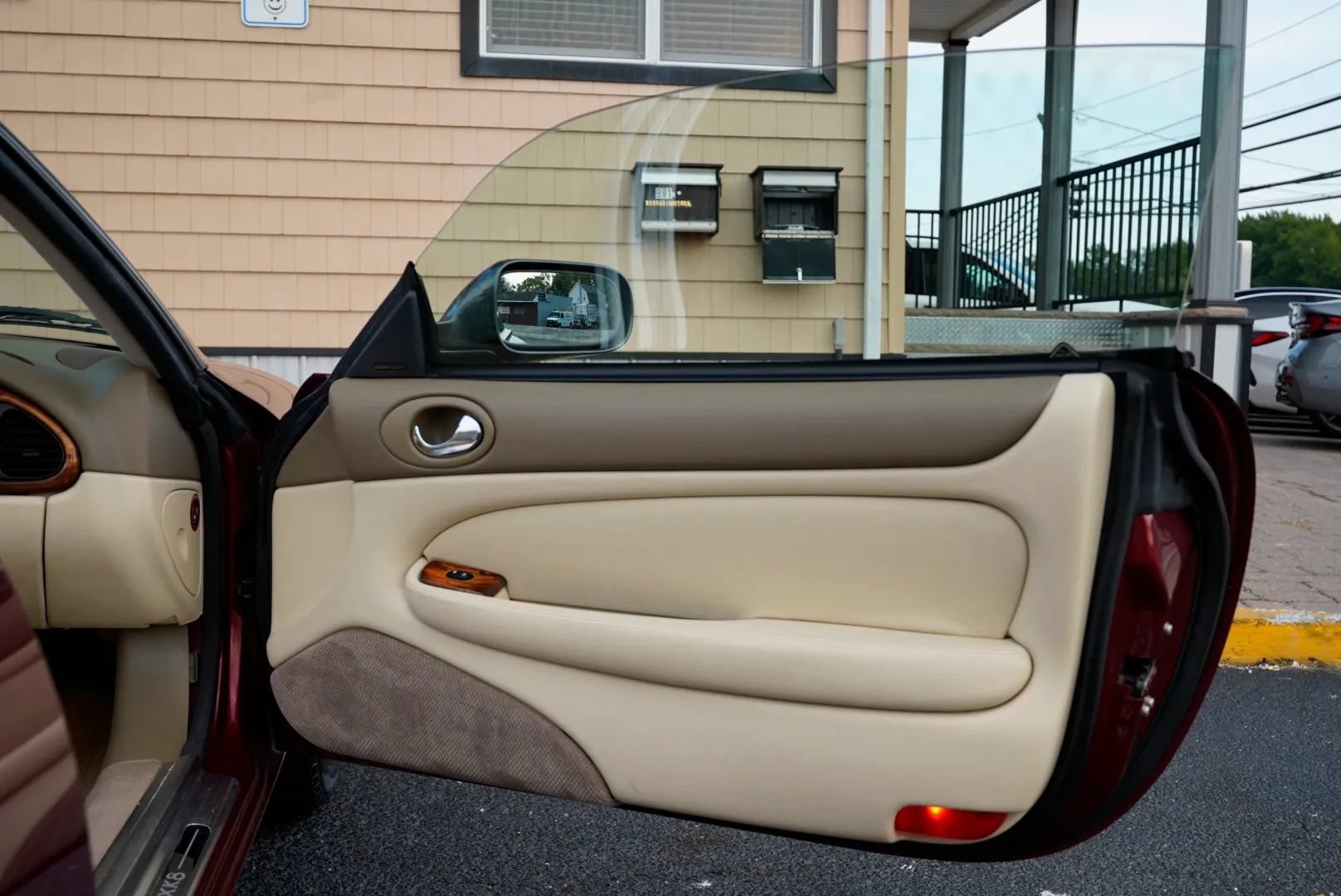 Used 1997 Jaguar XK8 Convertible RWD image 36