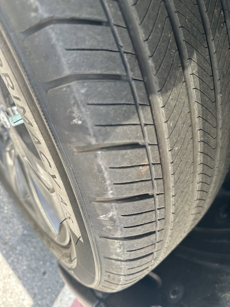 Used 2023 Honda Pilot Sport image 3