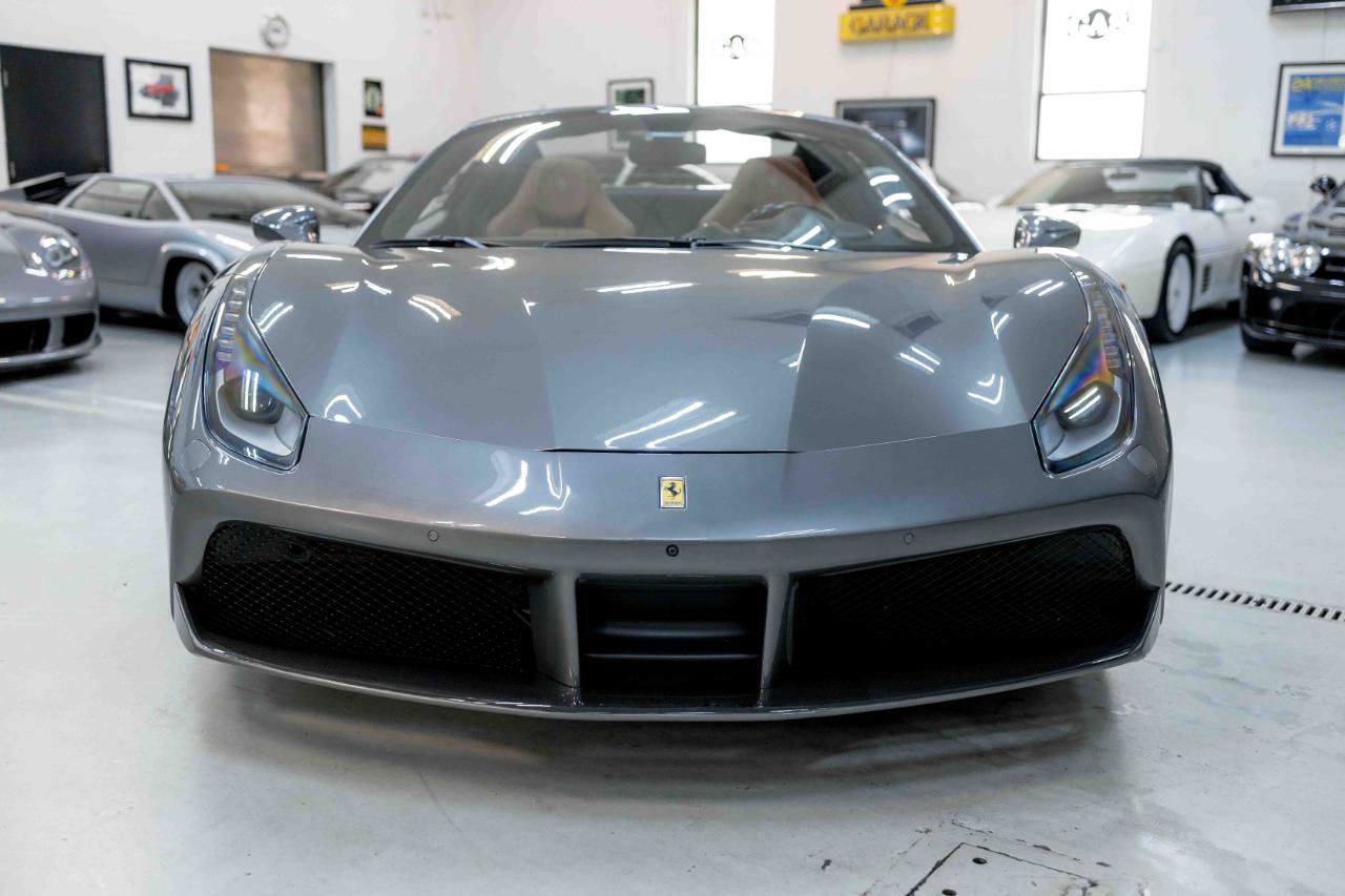 Used 2018 Ferrari 488 Spider image 5