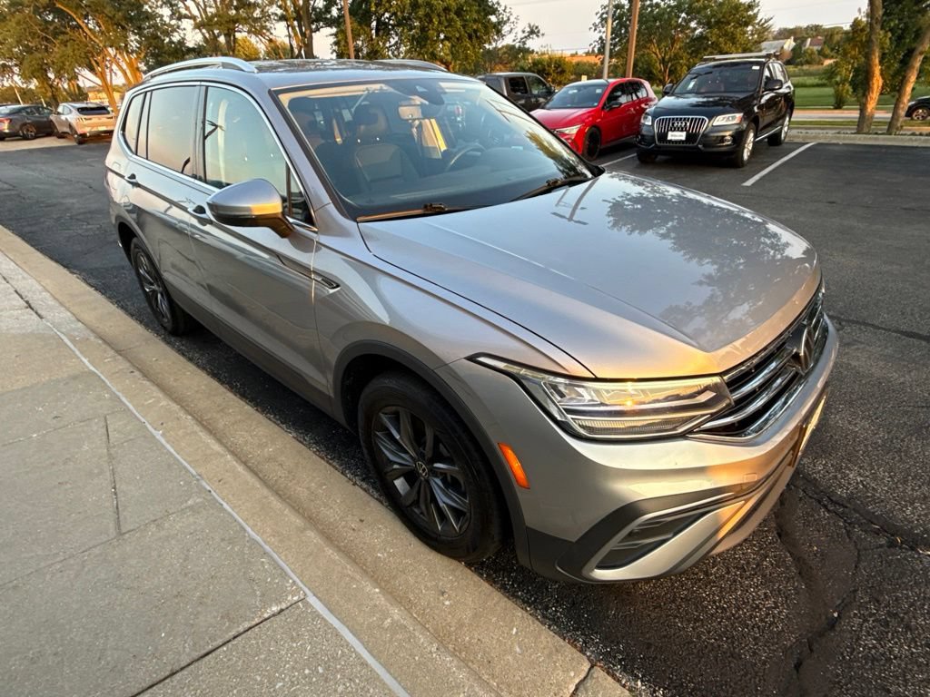 Used 2022 Volkswagen Tiguan SE AWD/4WD image 8