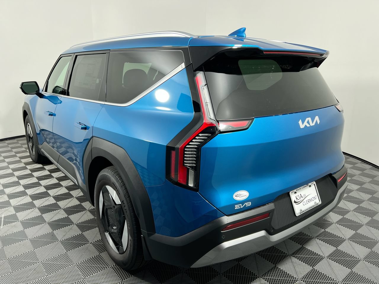 New 2026 Kia EV9 Wind AWD/4WD image 7