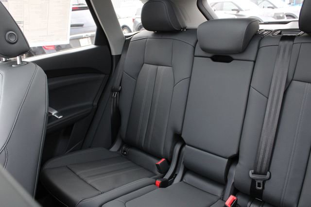 New 2025 Audi Q5 Premium Plus image 21