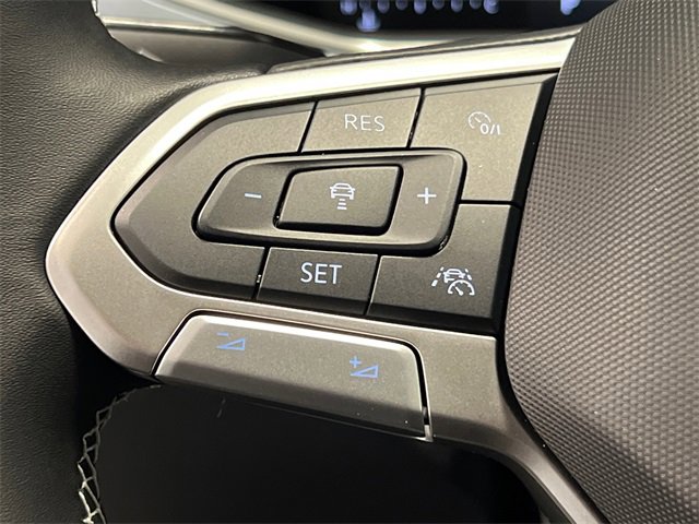 New 2026 Volkswagen Taos SE image 13