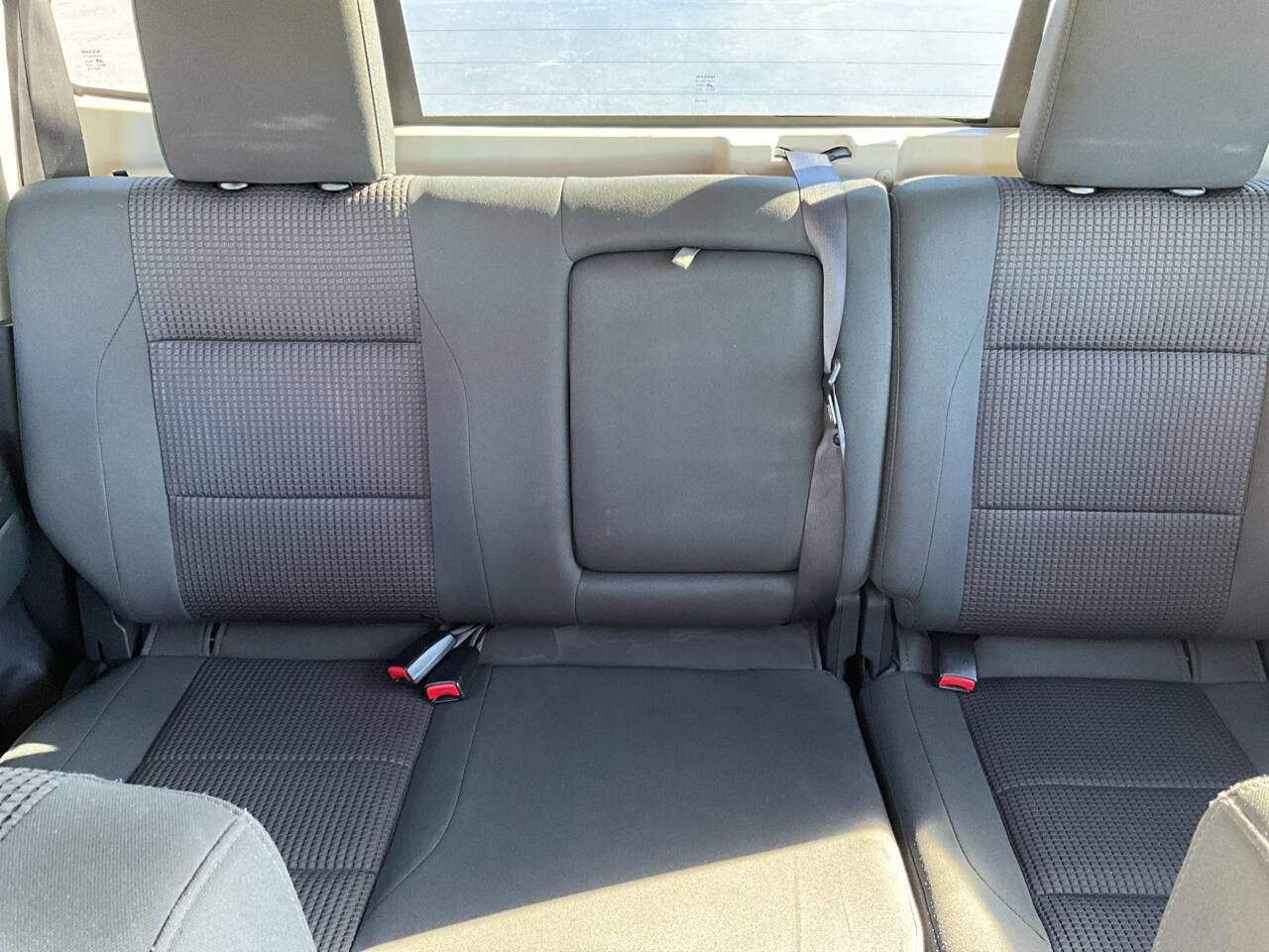 Used 2013 Nissan Titan SV w/ SV Premium Utility Pkg image 11