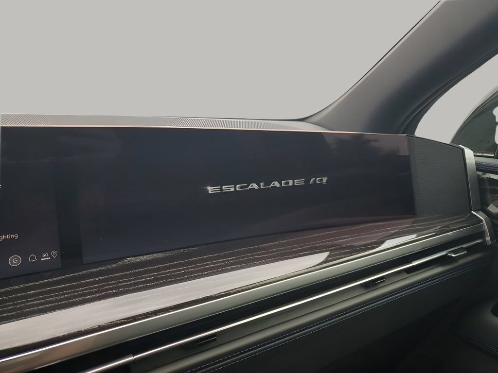 New 2026 Cadillac Escalade IQ Sport 1 w/ LPO, ONYX Package AWD/4WD image 40
