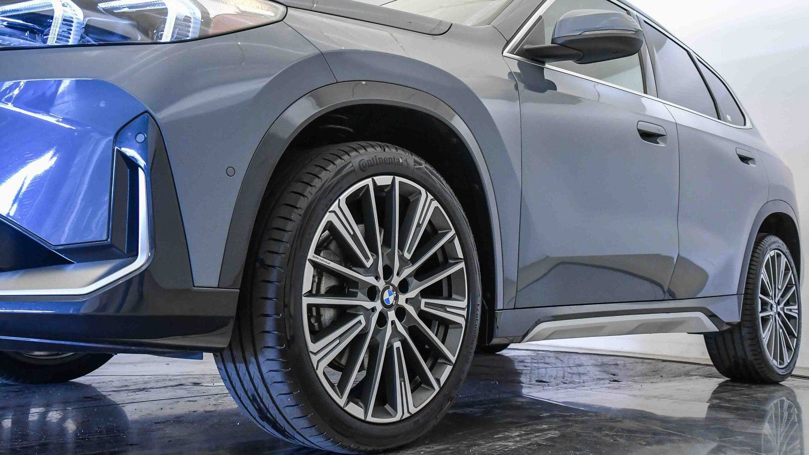 Used 2025 BMW X1 xDrive28i w/ Convenience Package image 10