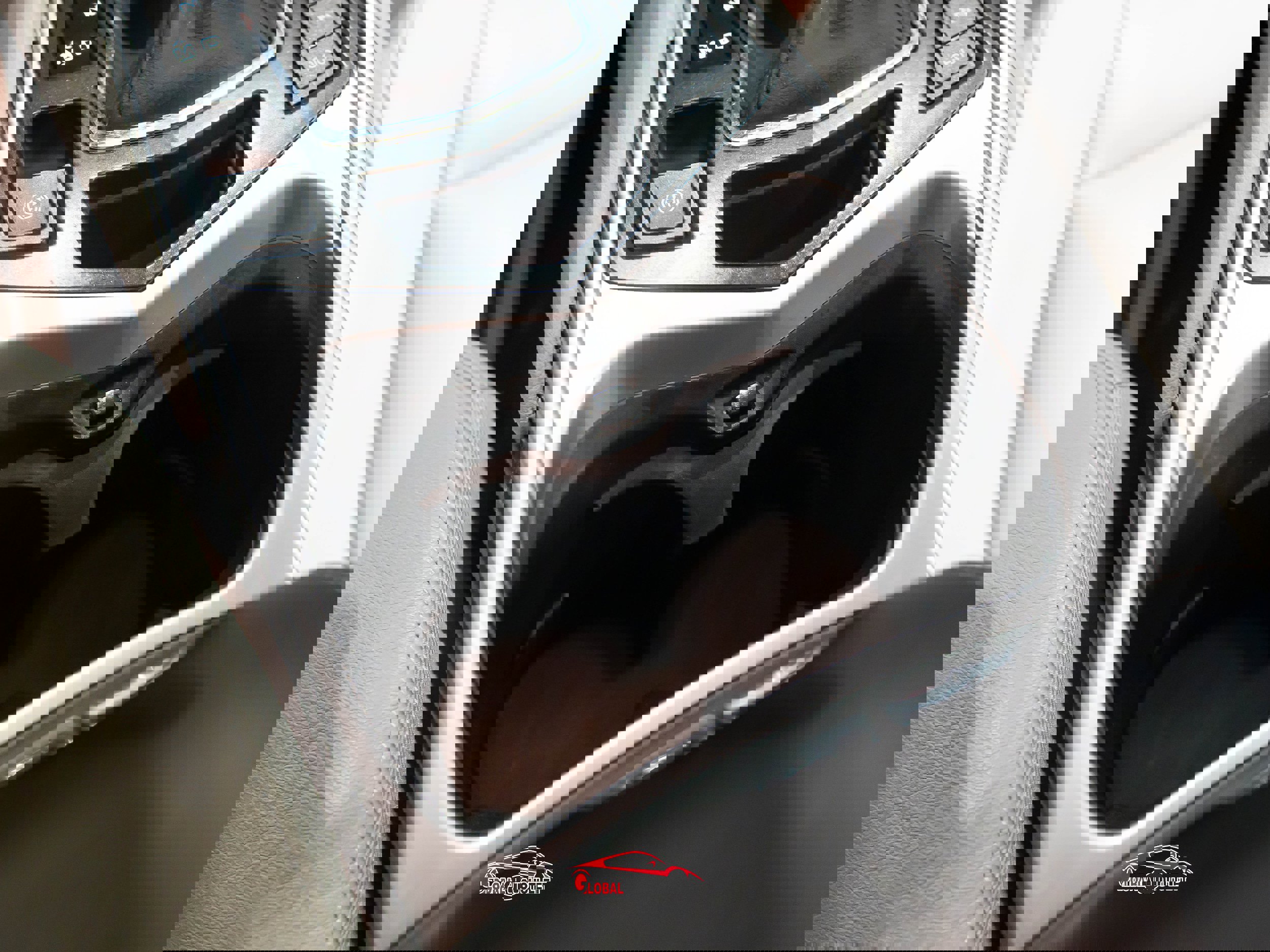 Used 2016 Cadillac SRX Premium image 39